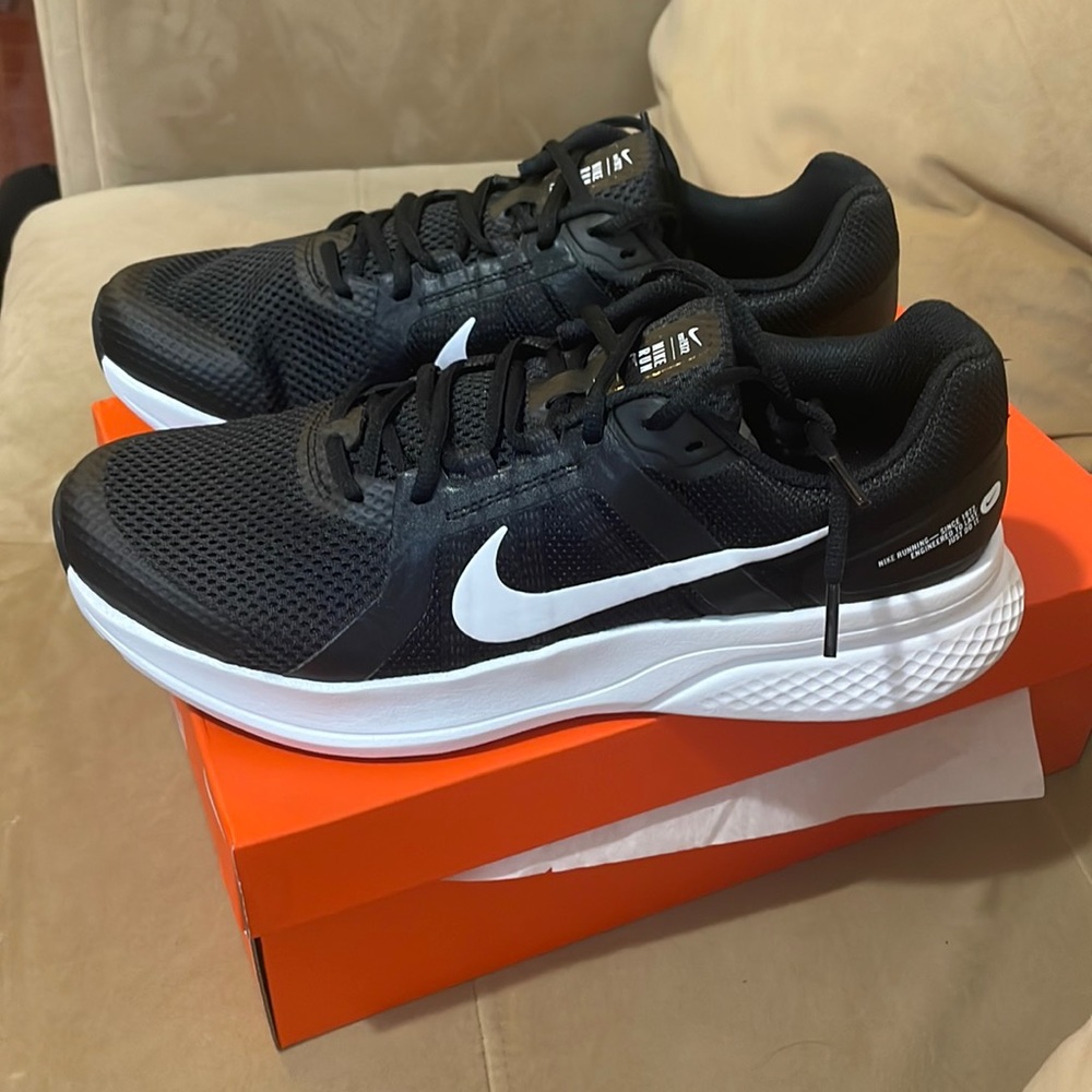 Nike Run Swift 2 Men's Running Shoes NEW